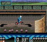 Image in-game du jeu Road Champs - BXS Stunt Biking sur Nintendo Game Boy Color