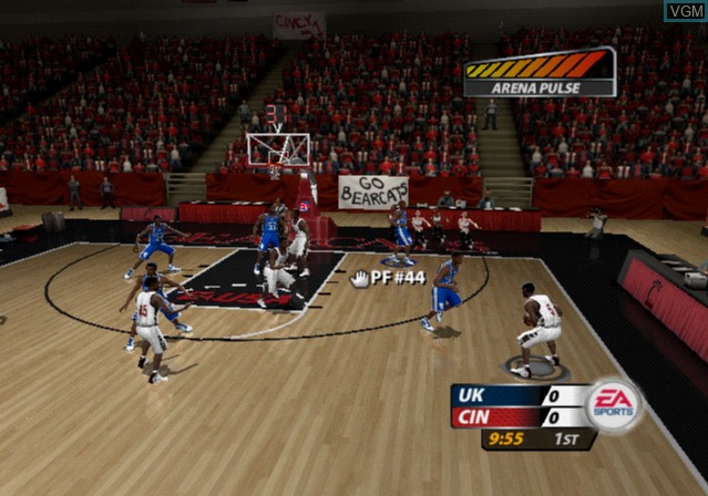 Image in-game du jeu NCAA March Madness 2005 sur Sony Playstation 2